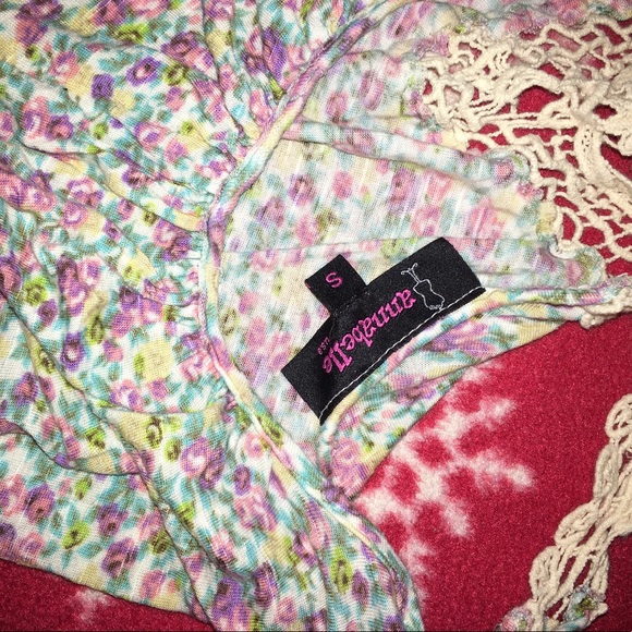 **PRICES NEGOTIABLE** lace tank top - Picture 2 of 3